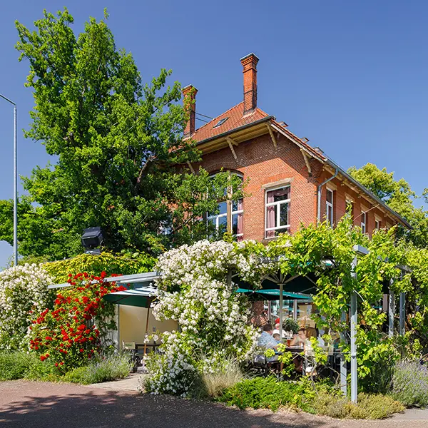 Aussenansicht Restaurant Waldhaus